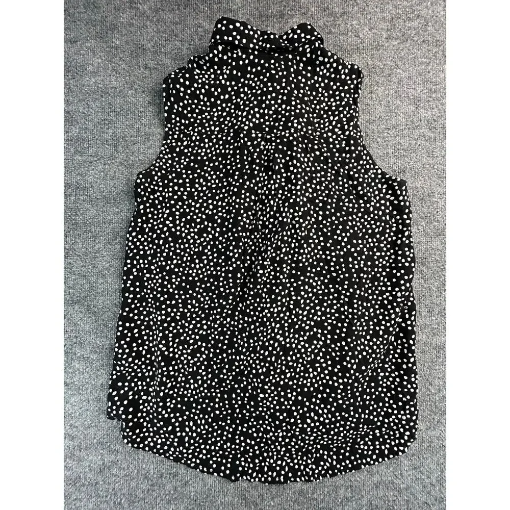 H&M Sleeveless Button Front Blouse Women's Size 8 Black White Polka Dot Top - Picture 2 of 6